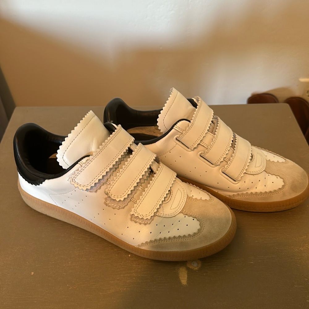 IM Velcro Sneakers
